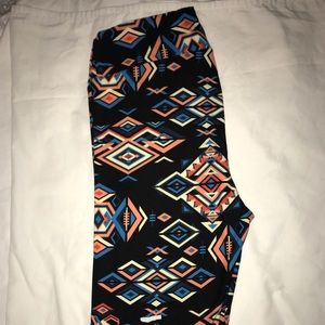 Lularoe tall and curvy leggings